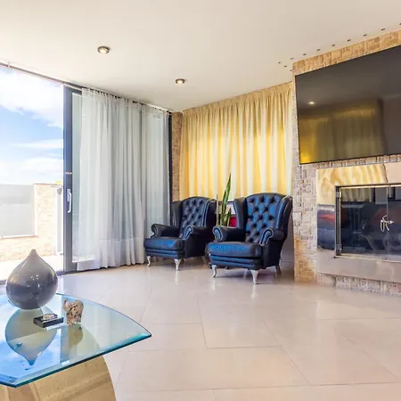 Masia Blanca By Interhome بيت للعطل